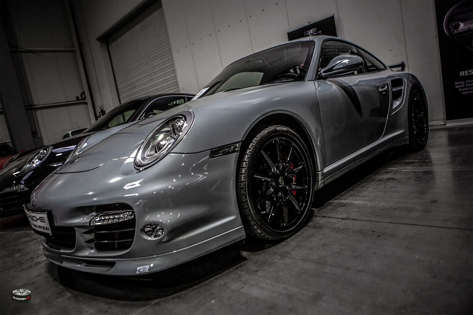 Černá Alu kola Porsche