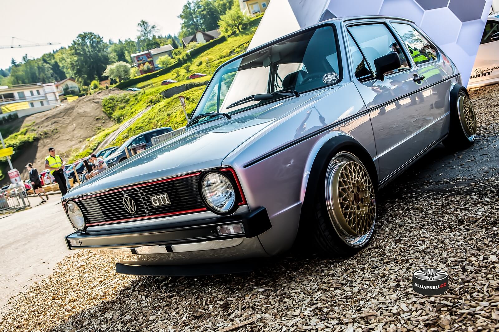 Zlatá alu kola Volkswagen GTI Volkswagen Golf