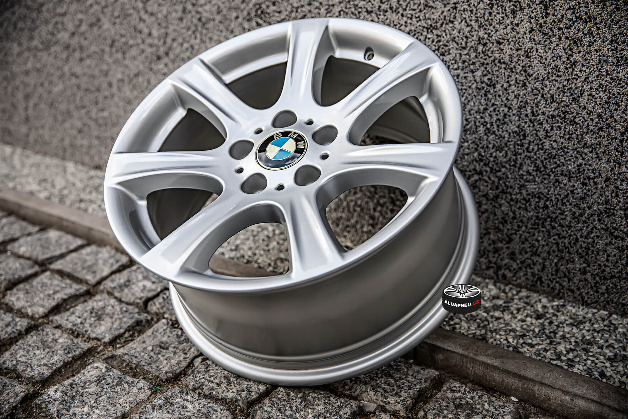 Originální alu kola BMW Styling 124