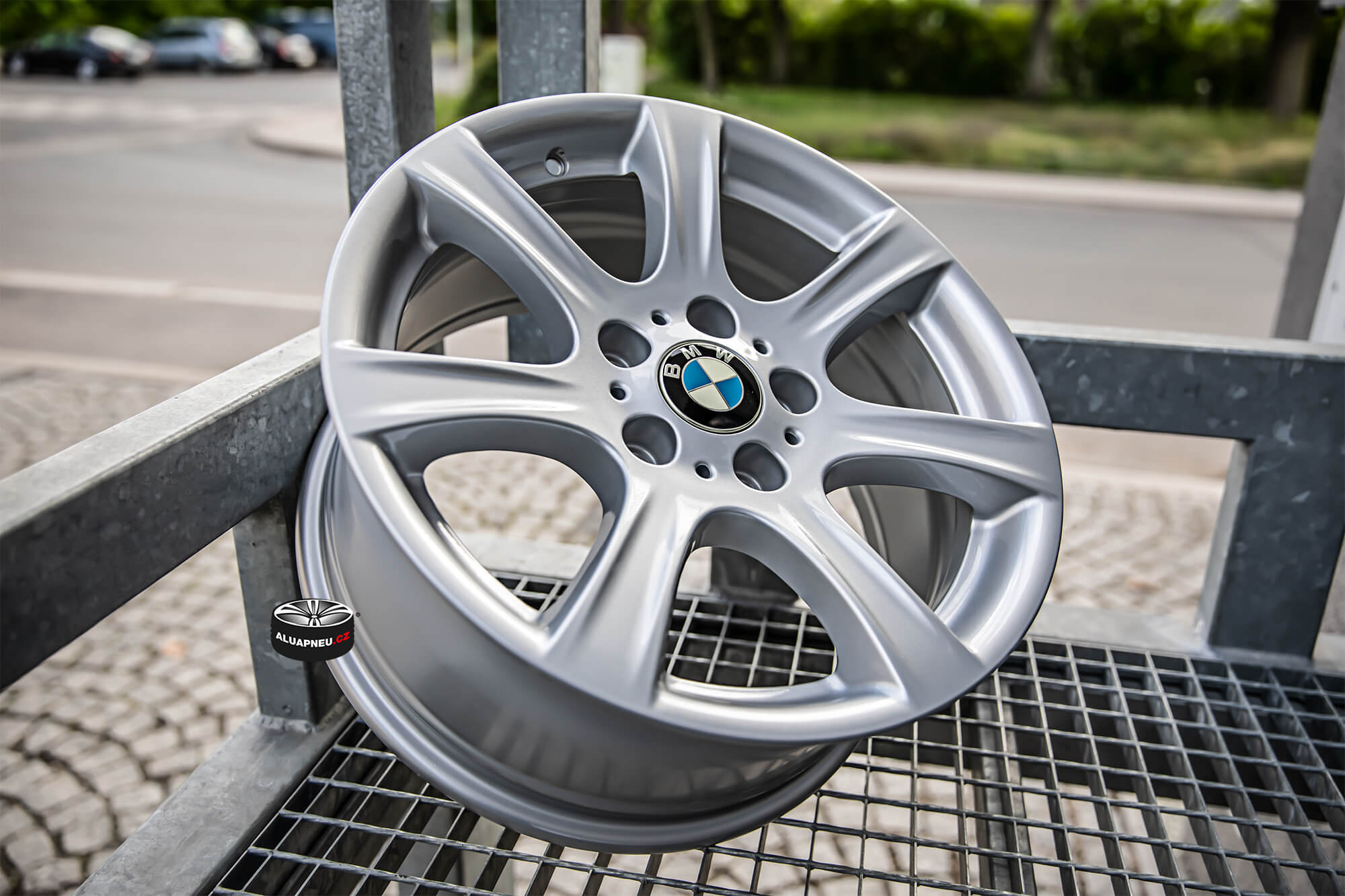 Originální alu kola BMW Styling 124