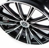 Elektrony YAKUZA JAPAN model NANTO 5x112 17"