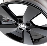 Litá kola ORIGINÁLNÍ ALU KOLA Škoda Camelot Black 5x100 17"