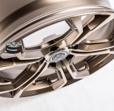 Elektrony YAKUZA JAPAN model MISAWA BRONZE 5x112 17"
