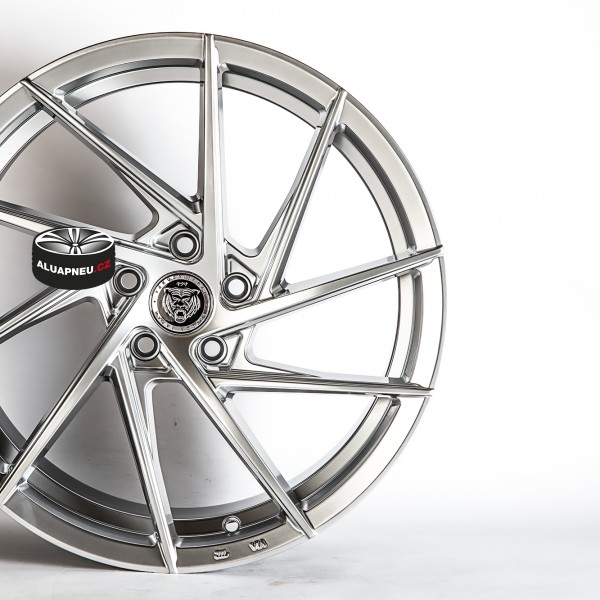 YAKUZA JAPAN model RAIDEN SILVER 45062