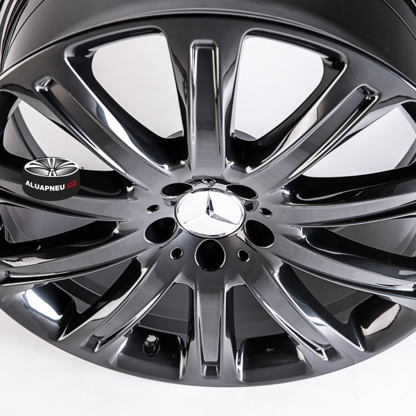 ORIGINÁLNÍ ALU KOLA MERCEDES 0058 BLACK 46837